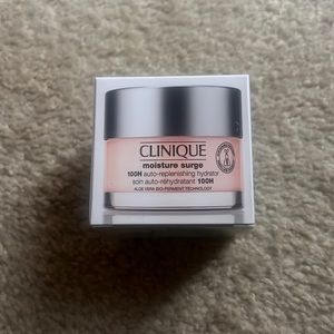 clinique moisture surge 1.7